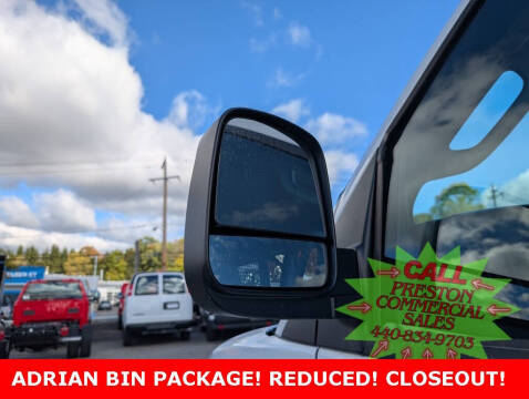 2025 Chevrolet Express 3500