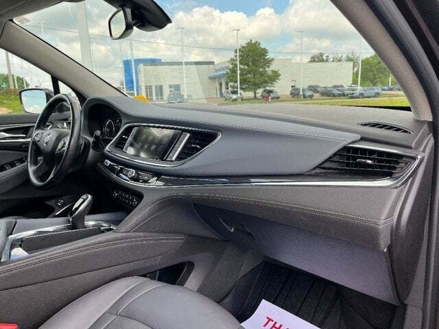 2019 Buick Enclave 16