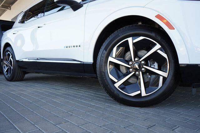2025 Chevrolet Equinox EV LT 2