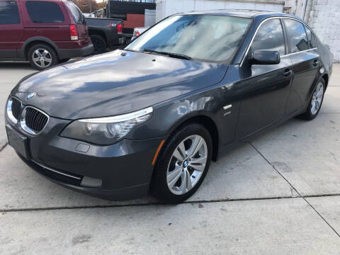 2010 BMW 5 Series for sale at METRO CITY AUTO GROUP LLC in Lincoln Park MI