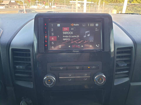 2013 Nissan Titan SV