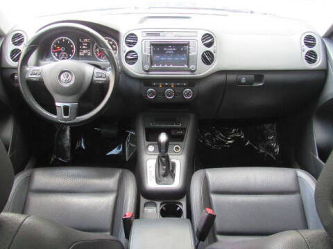 2017 Volkswagen Tiguan 2.0T Wolfsburg Edition