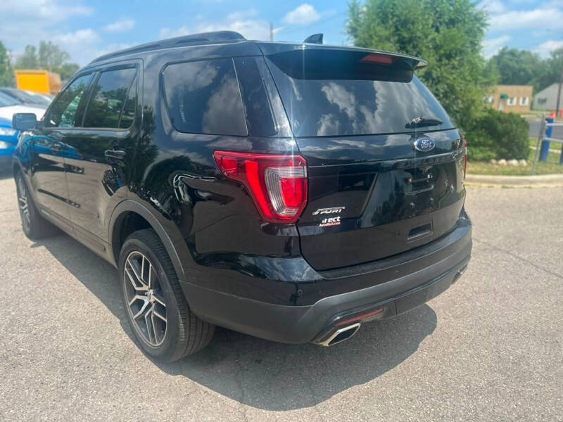 2016 Ford Explorer Sport