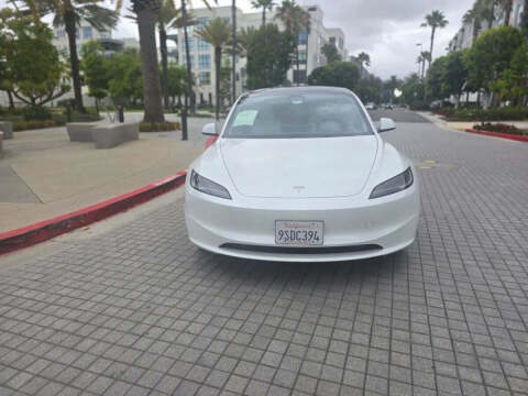 2025 Tesla Model 3 Long Range