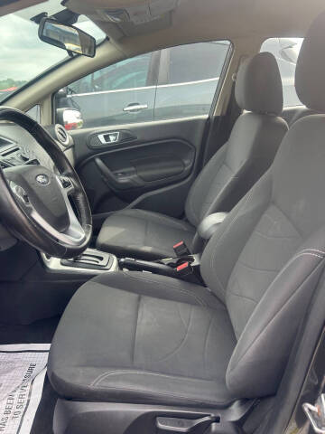2015 Ford Fiesta SE