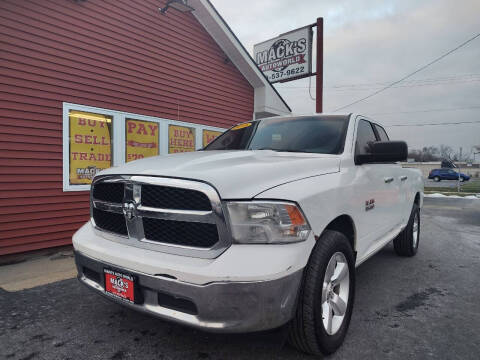 2015 RAM 1500 SLT