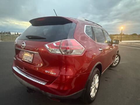 2016 Nissan Rogue SV