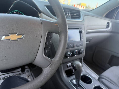 2017 Chevrolet Traverse LS