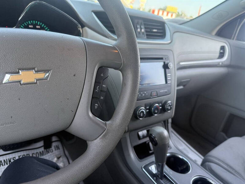 2017 Chevrolet Traverse LS