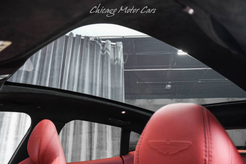 2022 Aston Martin DBX