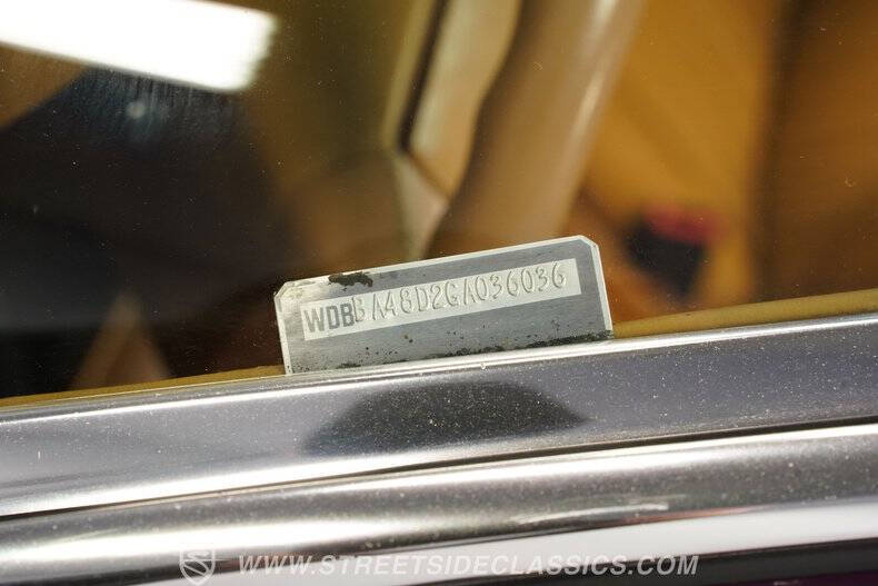 1986 Mercedes-Benz 560-Class 560 SL