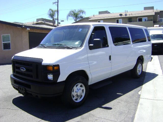 2013 Ford E-Series E-350 SD XL