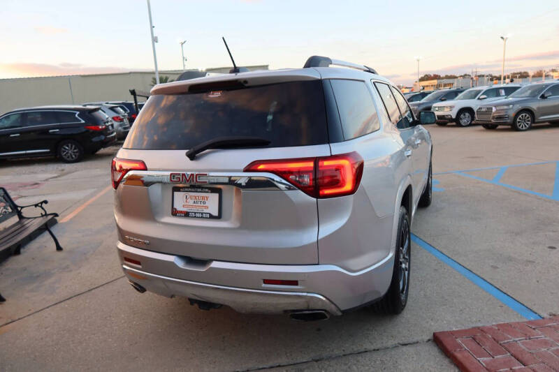 2017 GMC Acadia Denali
