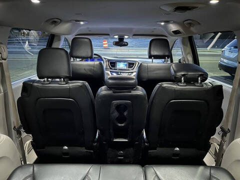 2018 Chrysler Pacifica Touring L