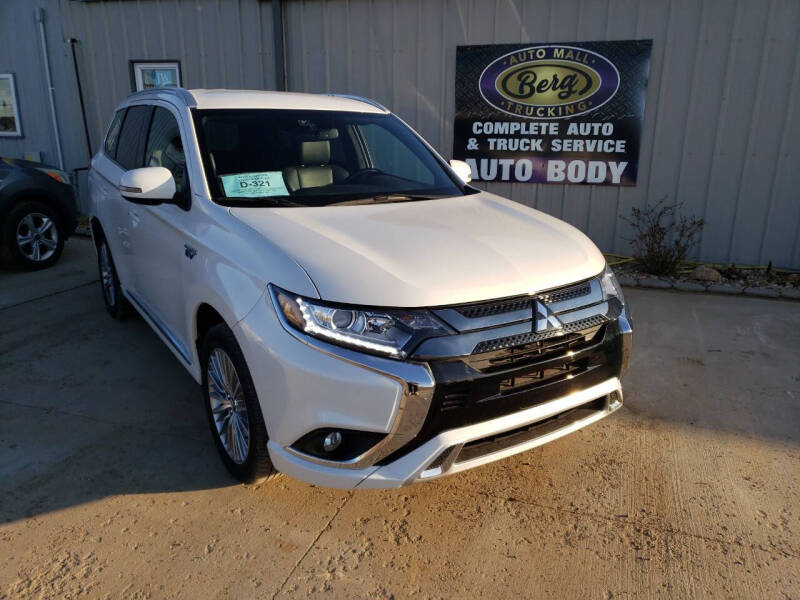 2022 Mitsubishi Outlander PHEV for sale at BERG AUTO MALL & TRUCKING INC in Beresford SD