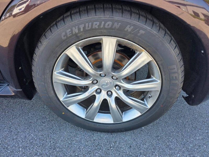 2012 Infiniti QX56