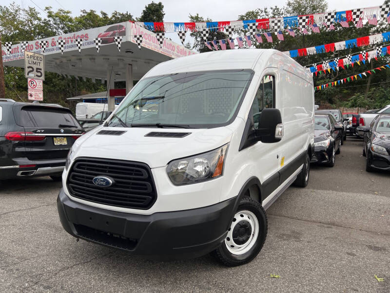 Ford Transit Van's photo