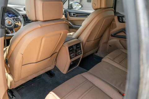 2023 Porsche Cayenne