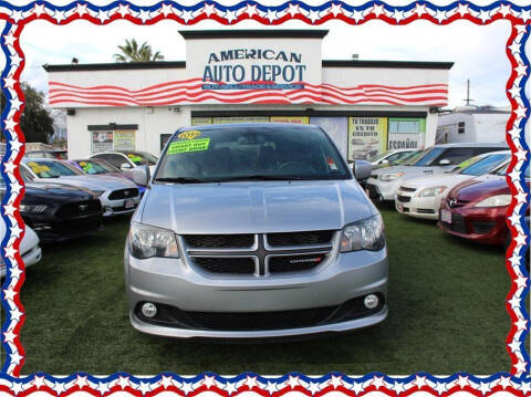 2019 Dodge Grand Caravan for sale at MERCED AUTO WORLD in Merced CA