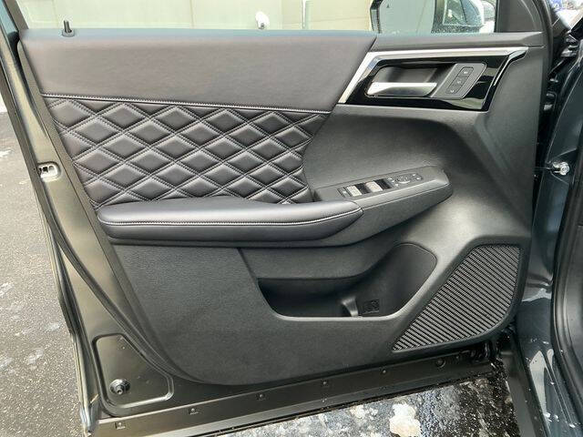 2025 Mitsubishi Outlander PHEV SEL