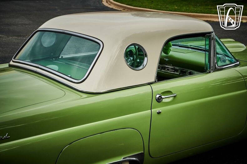 1956 Ford Thunderbird