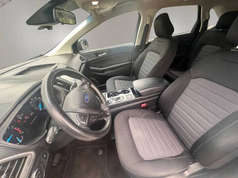 2020 Ford Edge SE