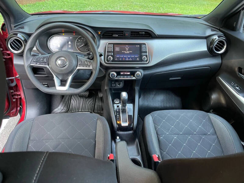 2020 Nissan Kicks SV