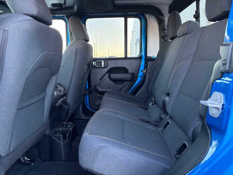 2025 Jeep Gladiator NightHawk