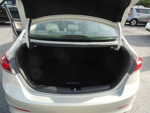 2017 Hyundai Elantra