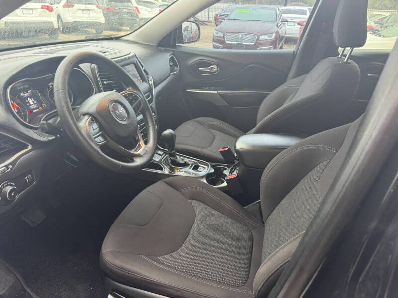 2019 Jeep Cherokee Latitude