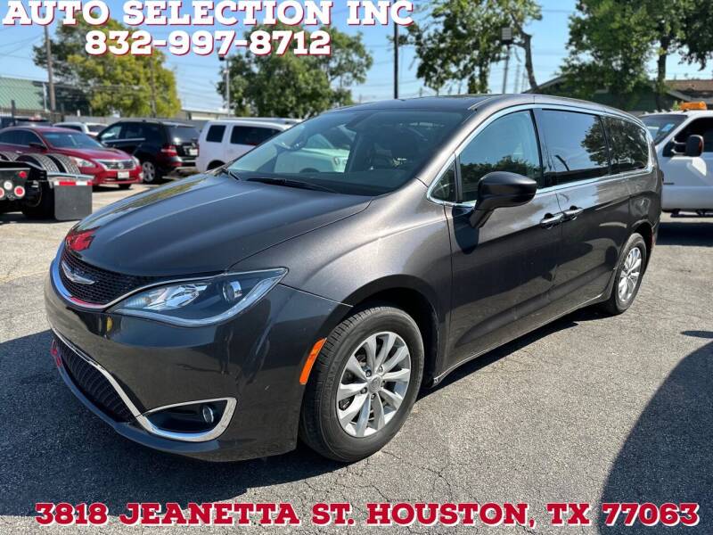 2018 Chrysler Pacifica for sale at Auto Selection Inc. in Houston TX