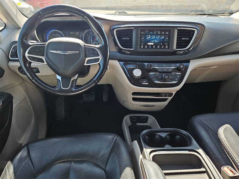 2019 Chrysler Pacifica Touring L