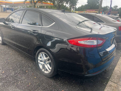 2013 Ford Fusion SE