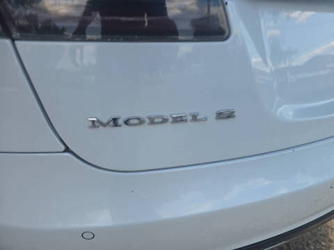 2014 Tesla Model S 85