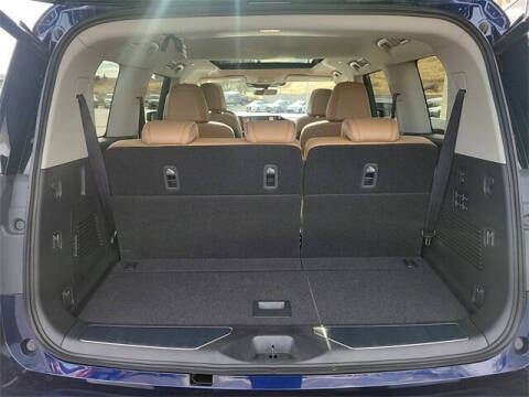 2025 Infiniti QX80 Luxe