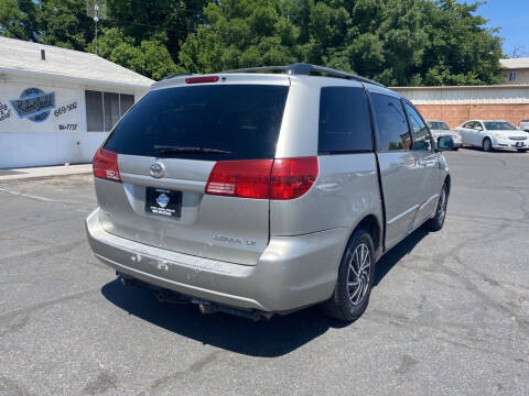 2005 Toyota Sienna