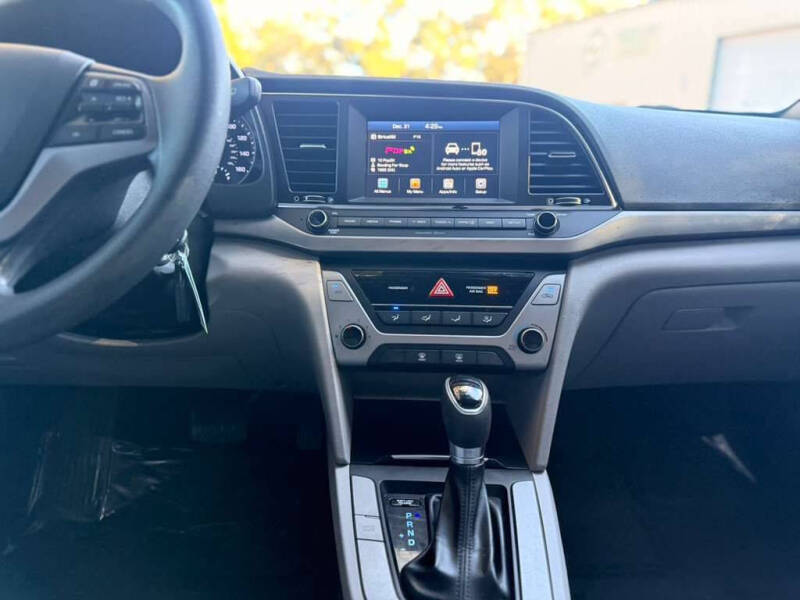 2018 Hyundai Elantra