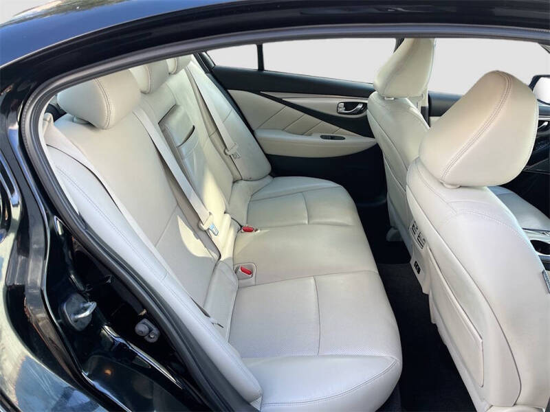 2023 Infiniti Q50 Luxe