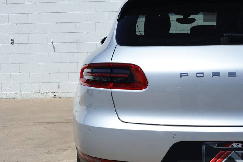 2015 Porsche Macan S