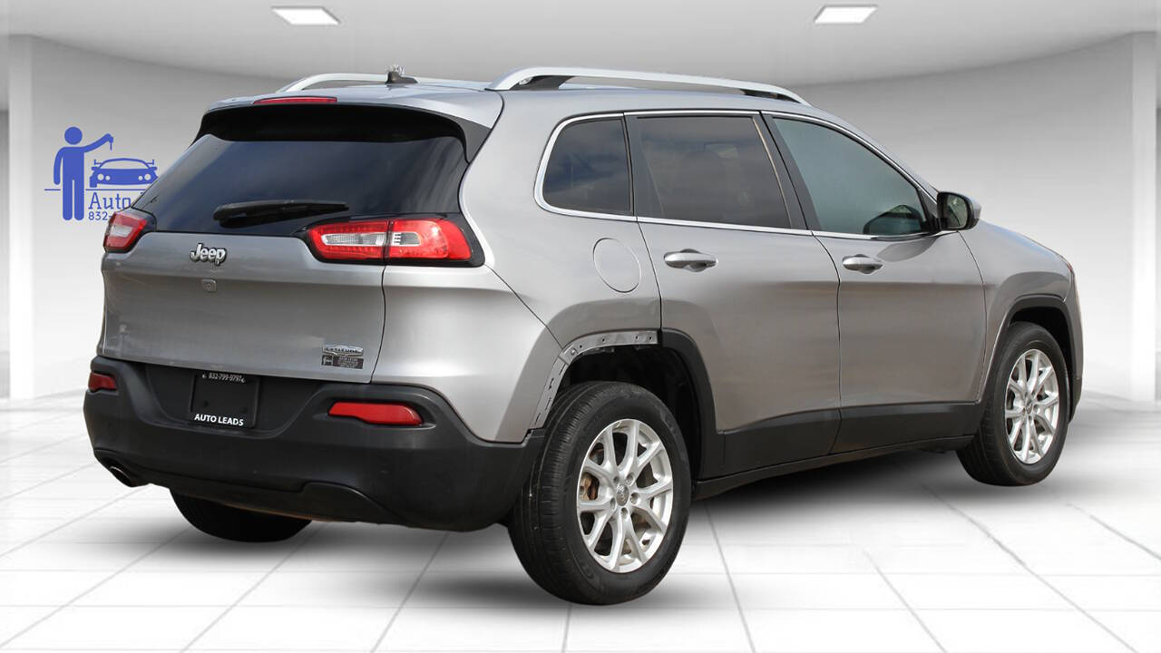 2014 Jeep Cherokee Latitude photo 10