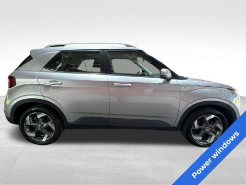 2024 Hyundai Venue SEL