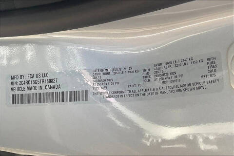 2026 Chrysler Pacifica Select