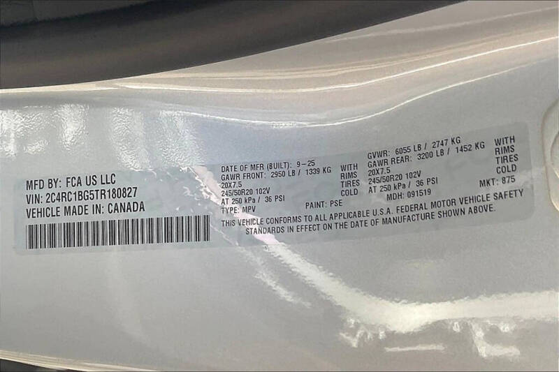 2026 Chrysler Pacifica Select