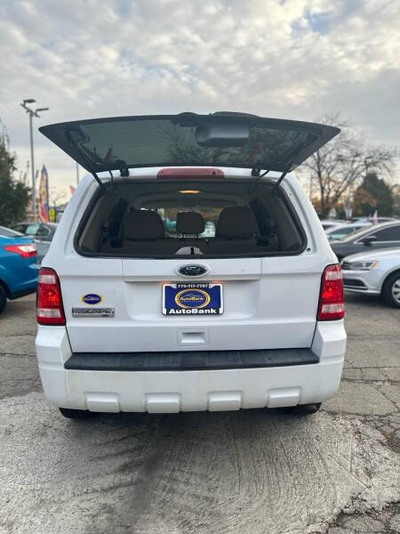 2011 Ford Escape XLT