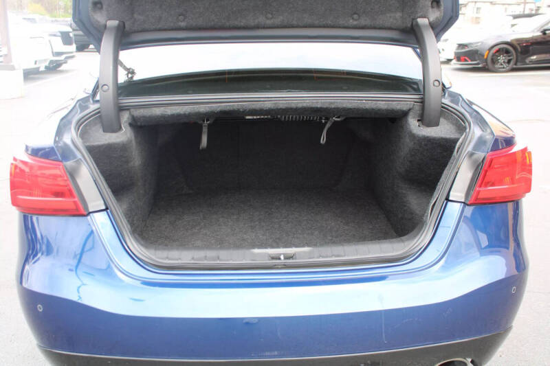 2017 Nissan Maxima Platinum