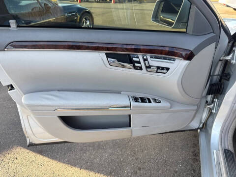 2012 Mercedes-Benz S-Class S 550 4MATIC