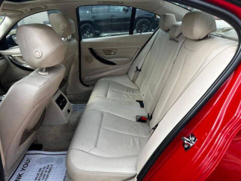 2012 BMW 3 Series 328i