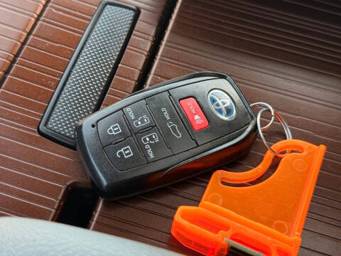 2022 Toyota Sienna XLE 7-Passenger