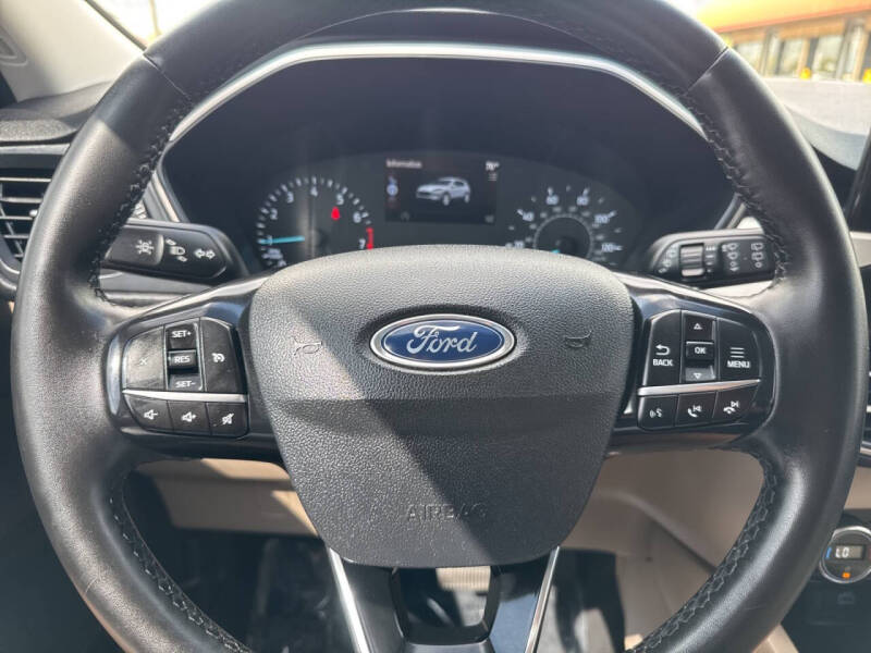 2021 Ford Escape SE