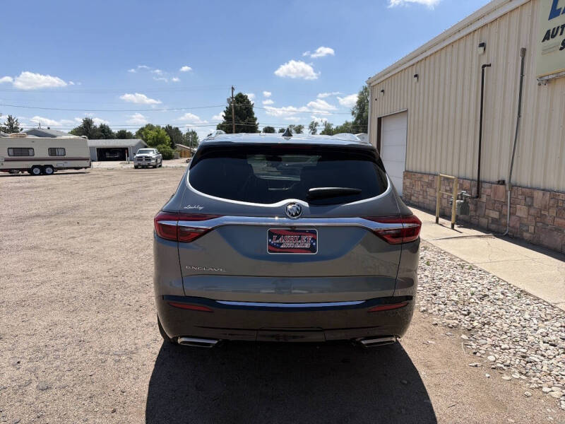 2021 Buick Enclave Essence